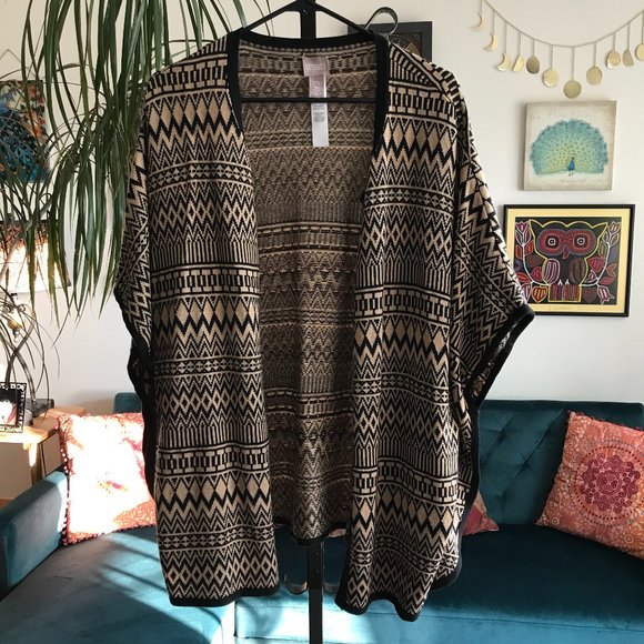 CHICO'S Beige & Black Patterned Open Batwing Caftan Cardigan Sweater O/S - Picture 1 of 5